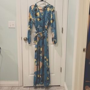Long sleeve silk inspired floral dress size medium